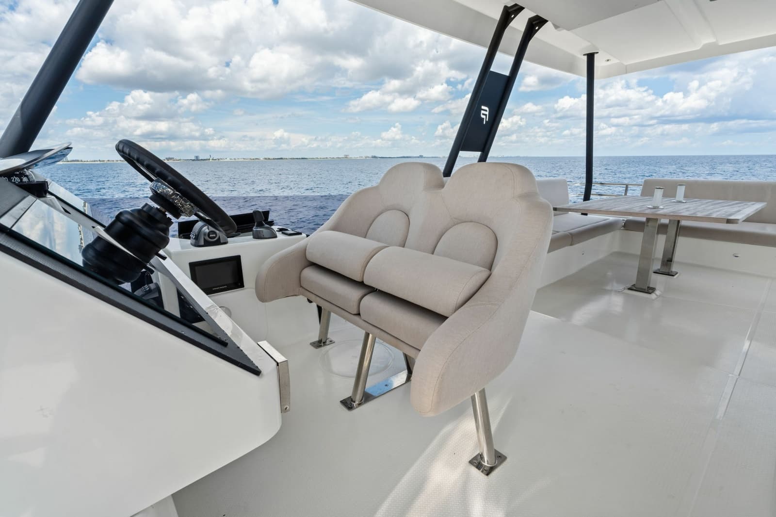 2024 Fountaine Pajot MY6 - Photo 32