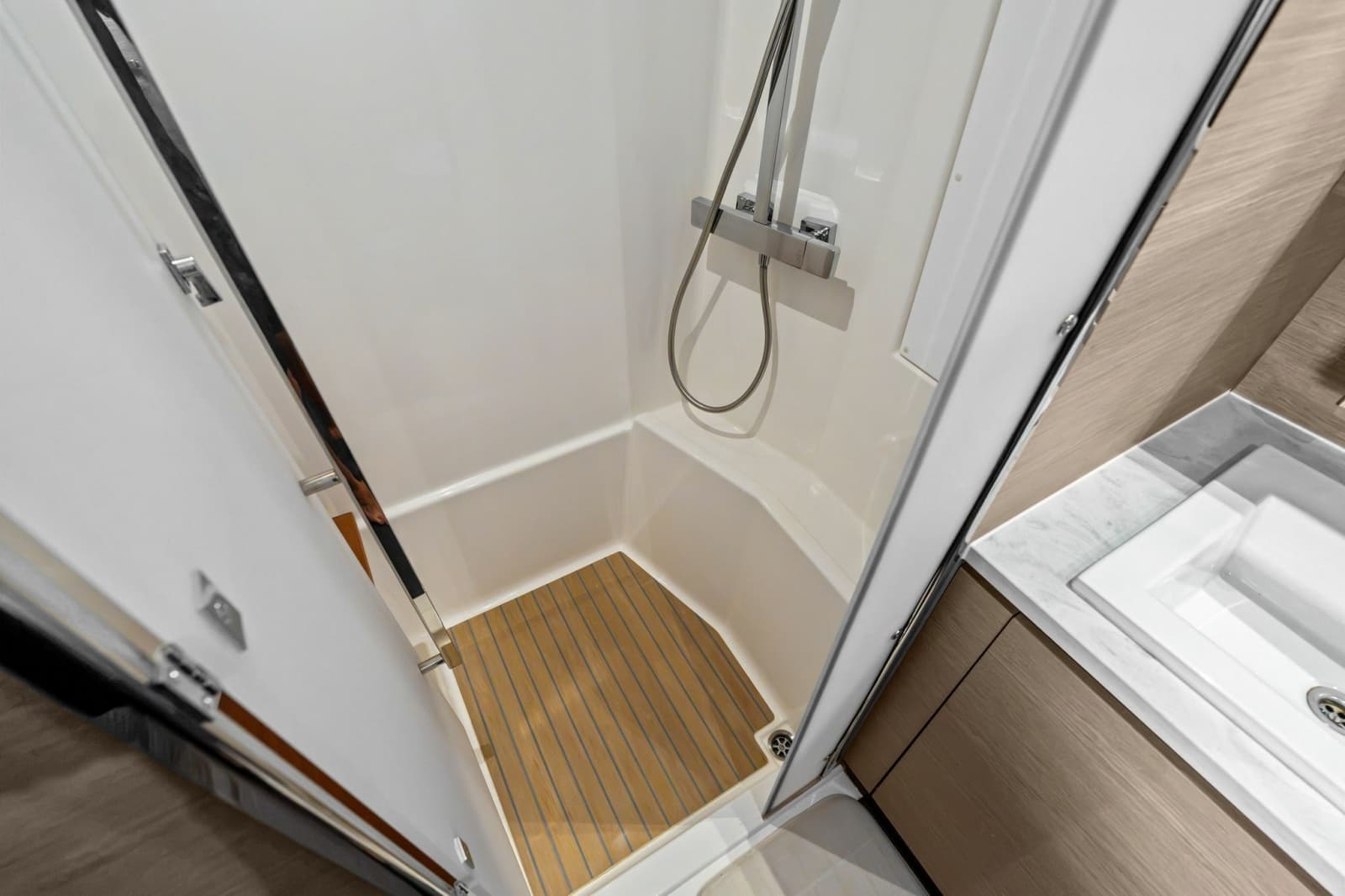 2024 Fountaine Pajot MY6 - Photo 64
