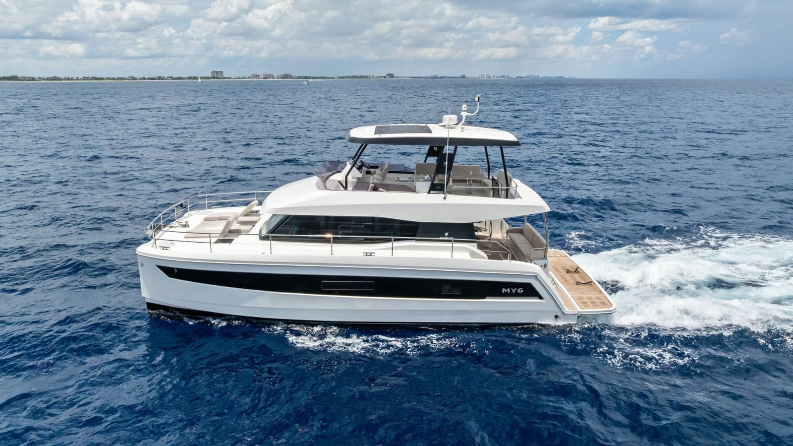2024 Fountaine Pajot MY6 - Photo 9