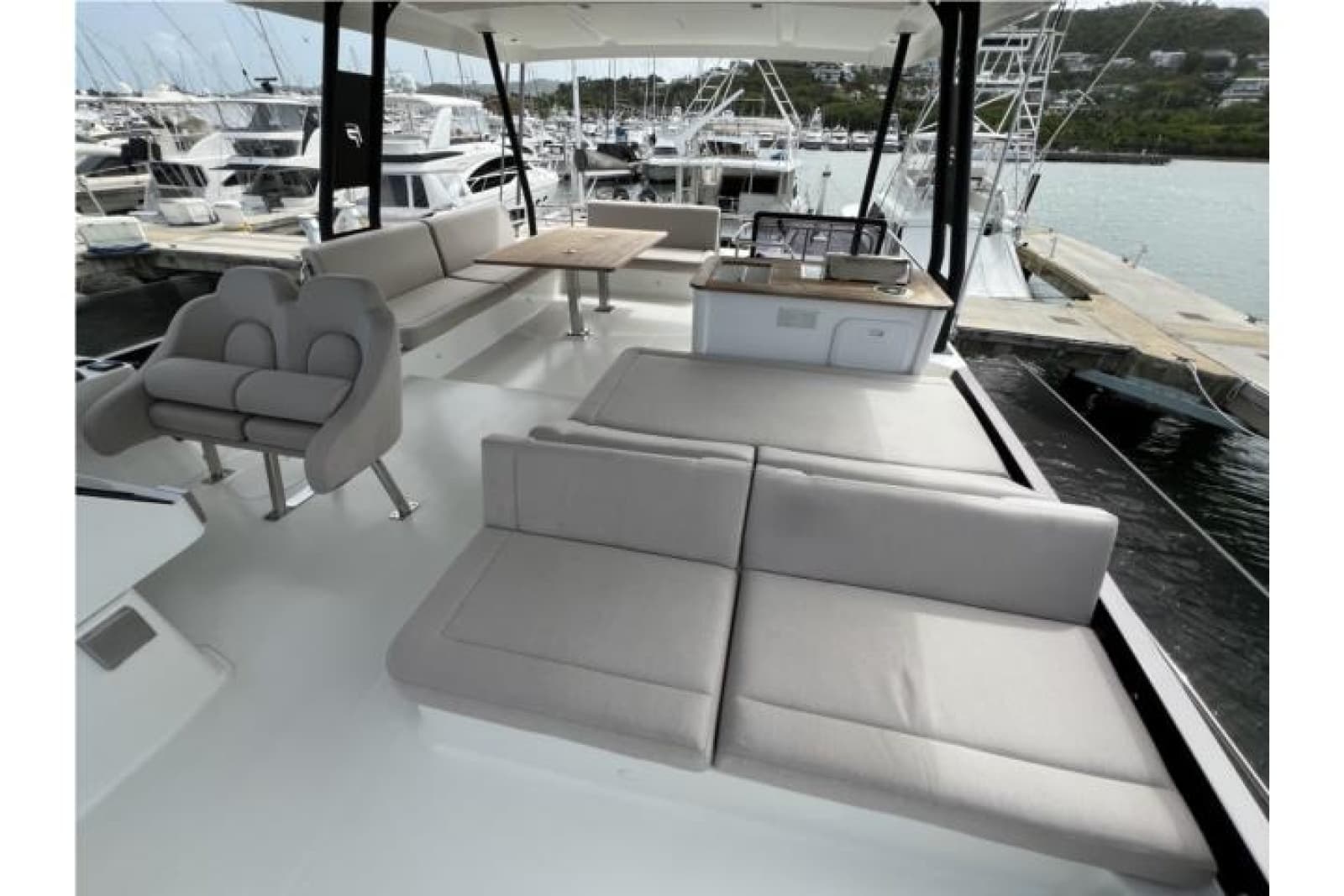 2024 Fountaine Pajot MY6 - Photo 13