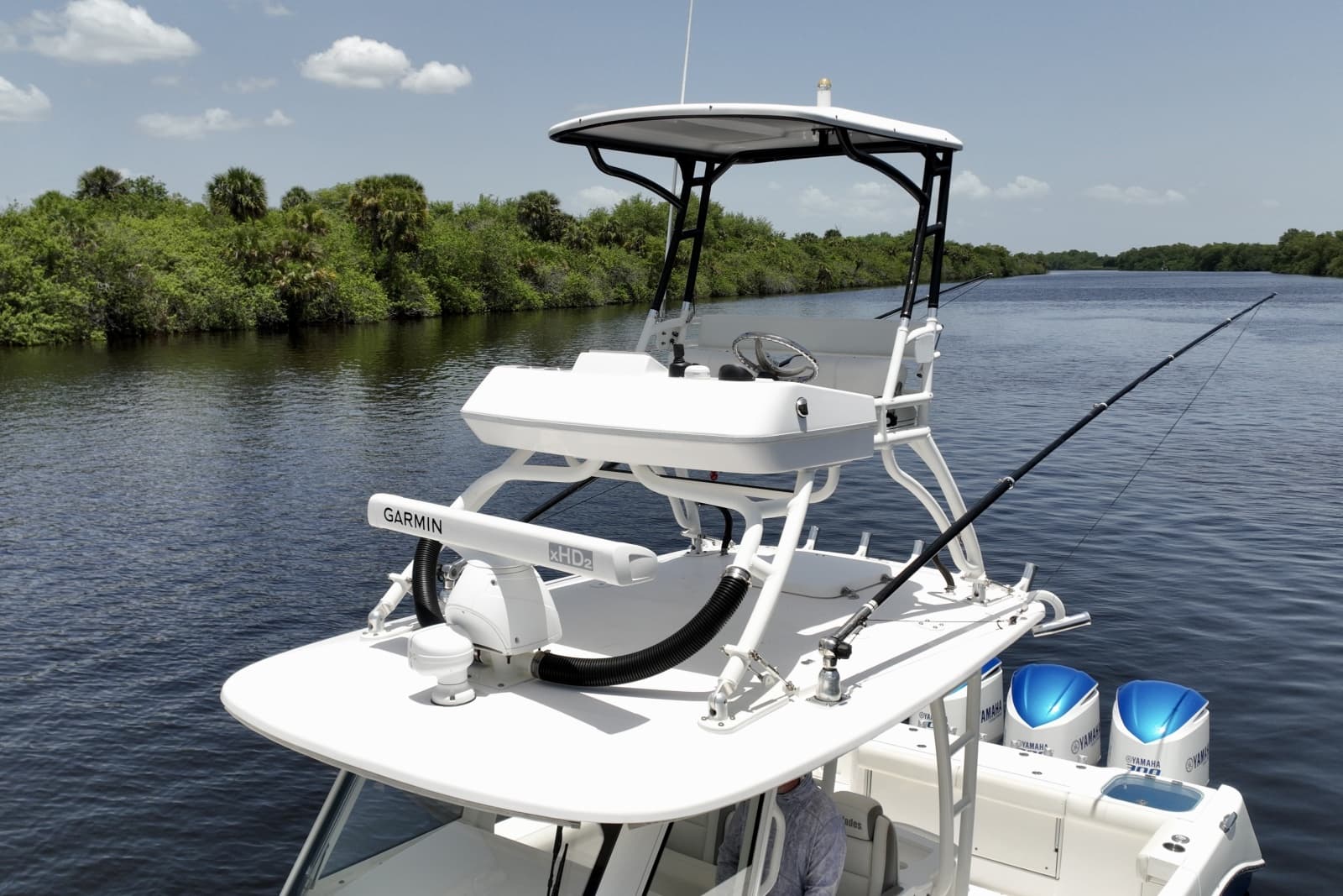 2017 Everglades 355 CC - Photo 26