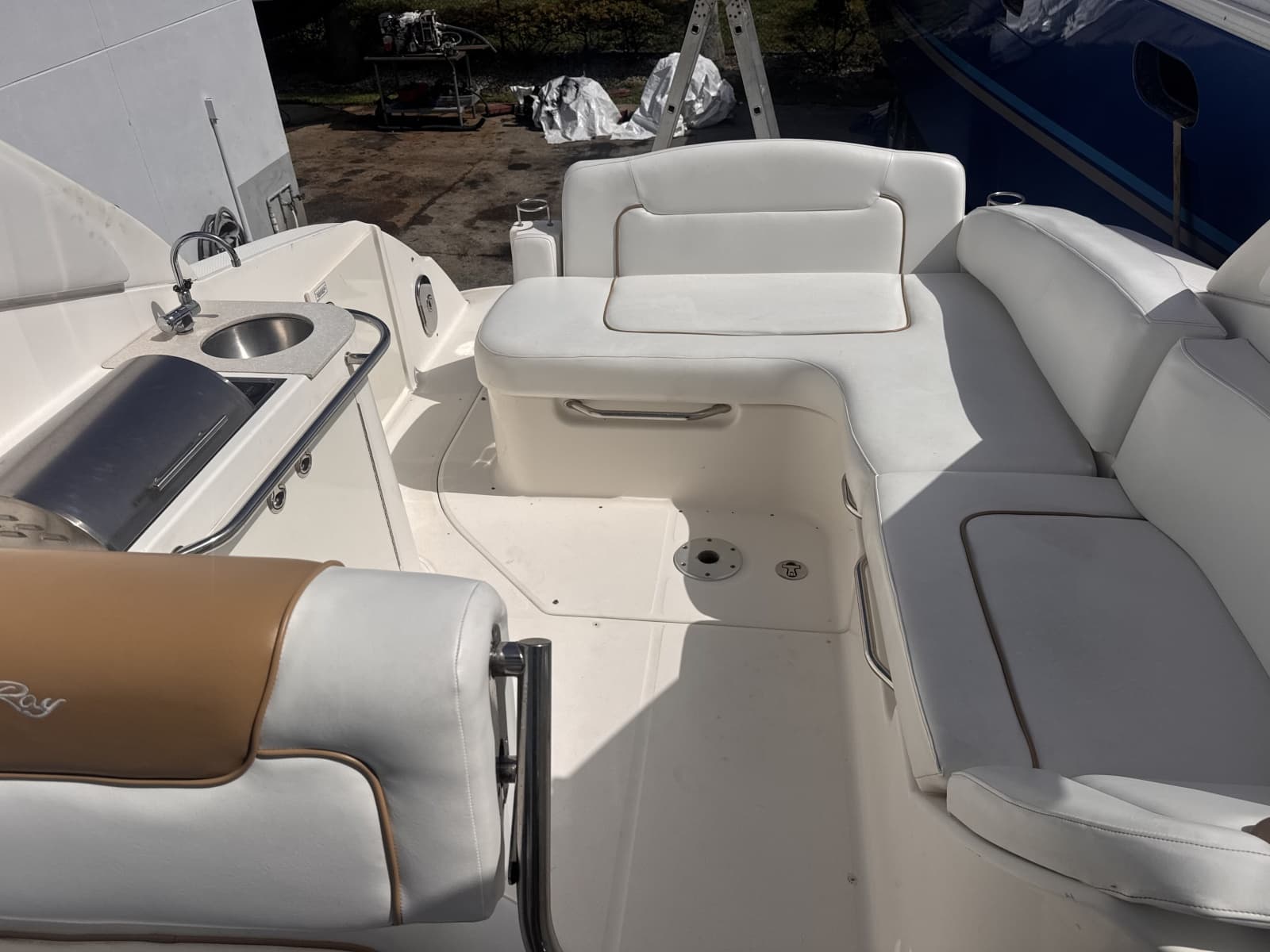 2009 Sea Ray 270 Sundancer - Photo 18