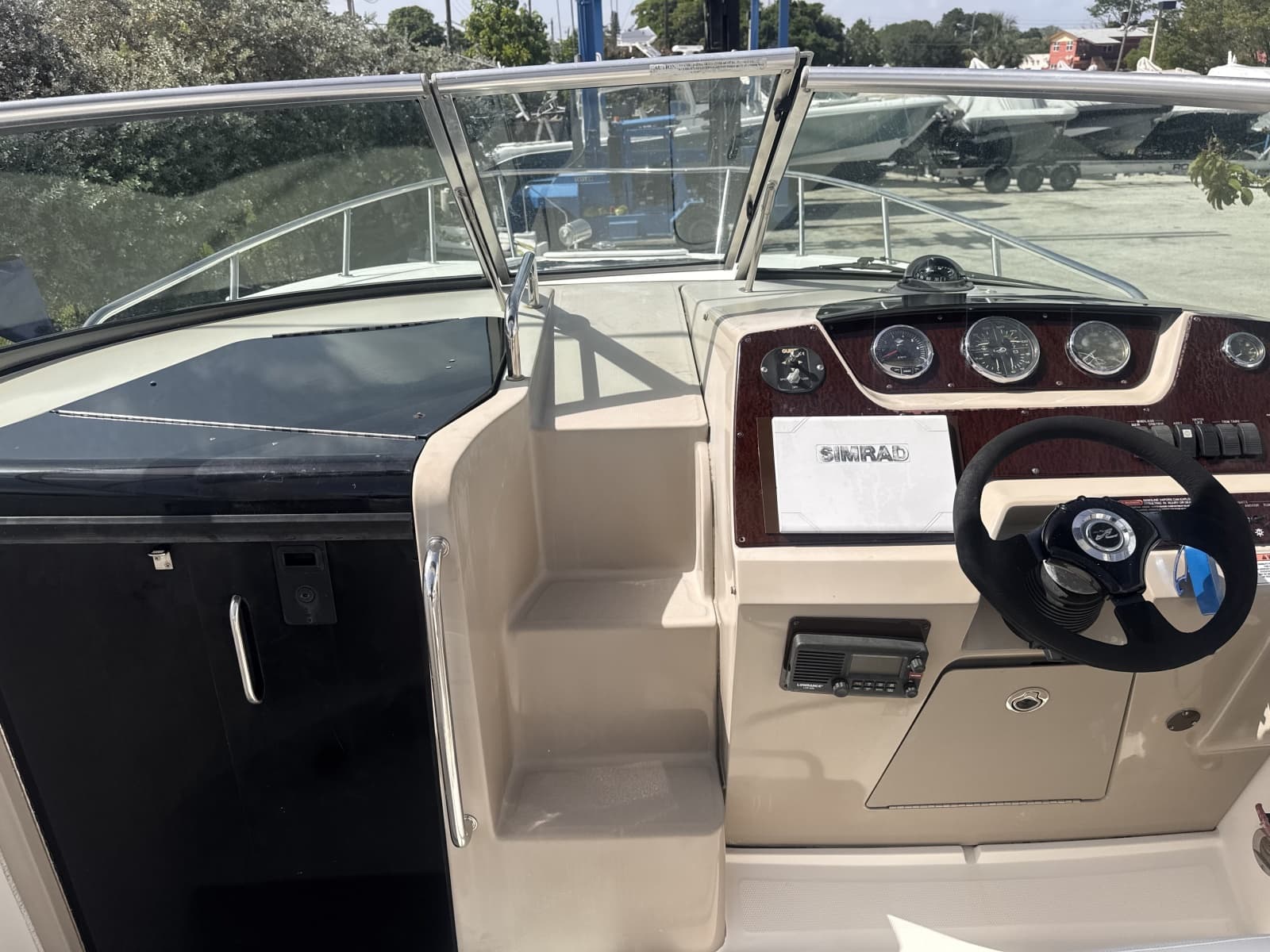 2009 Sea Ray 270 Sundancer - Photo 17