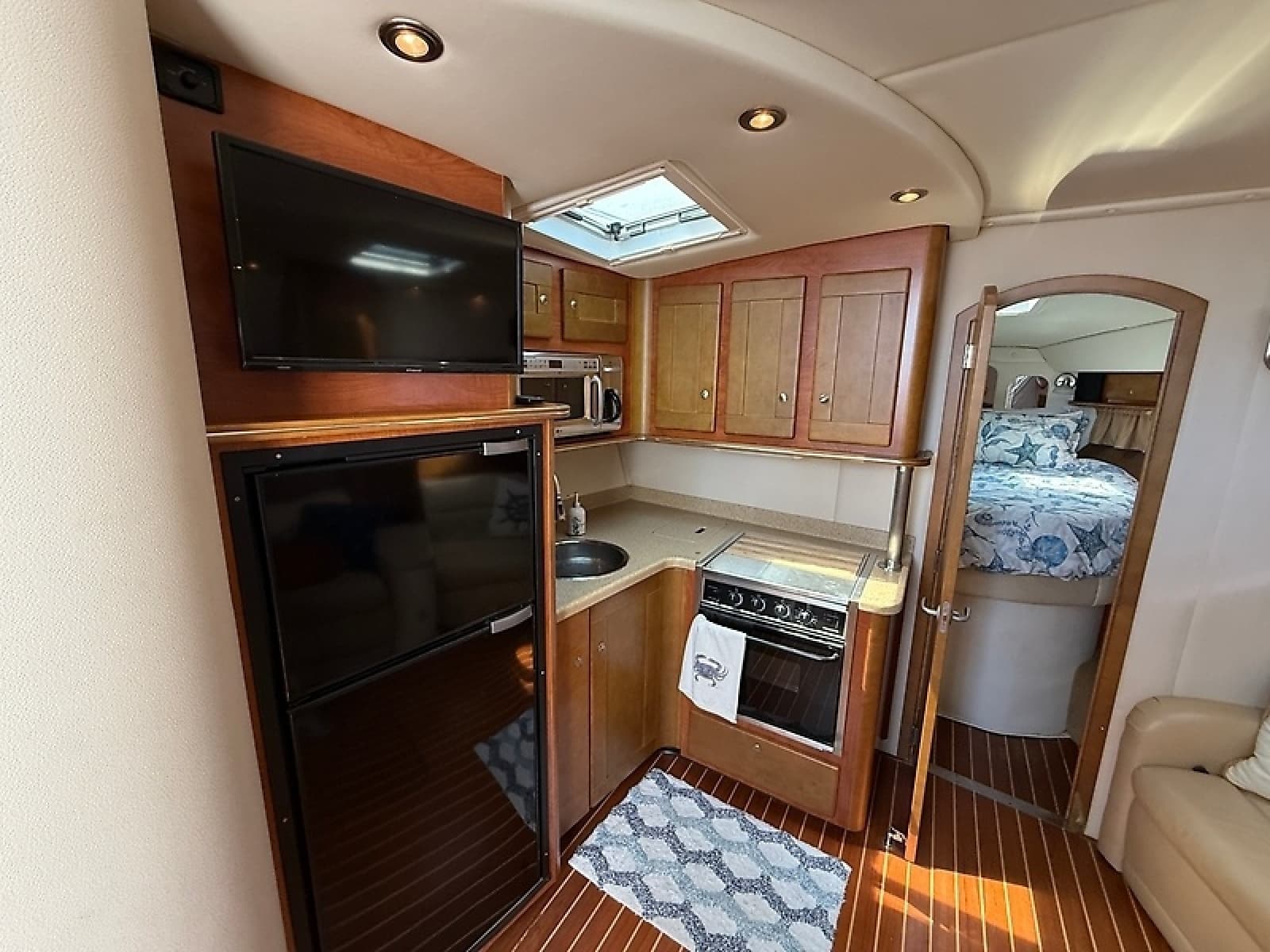 2007 Rinker 420 Express Cruiser - Photo 36