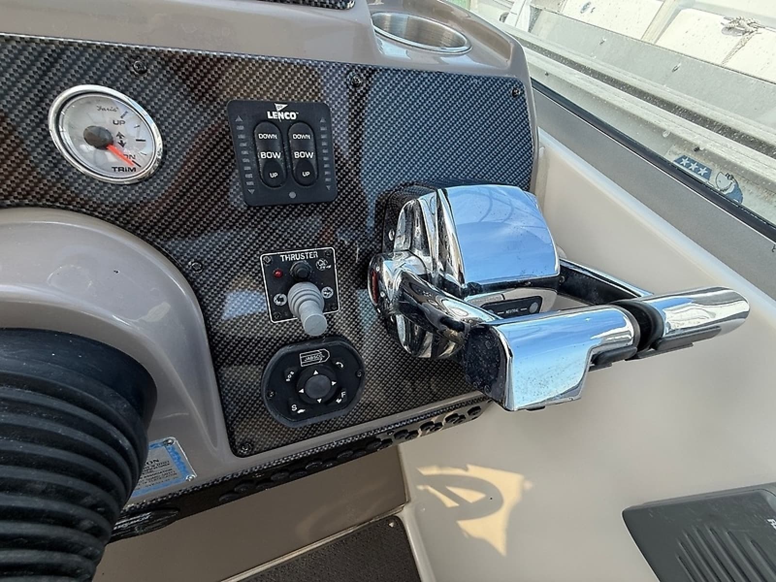 2007 Rinker 420 Express Cruiser - Photo 23