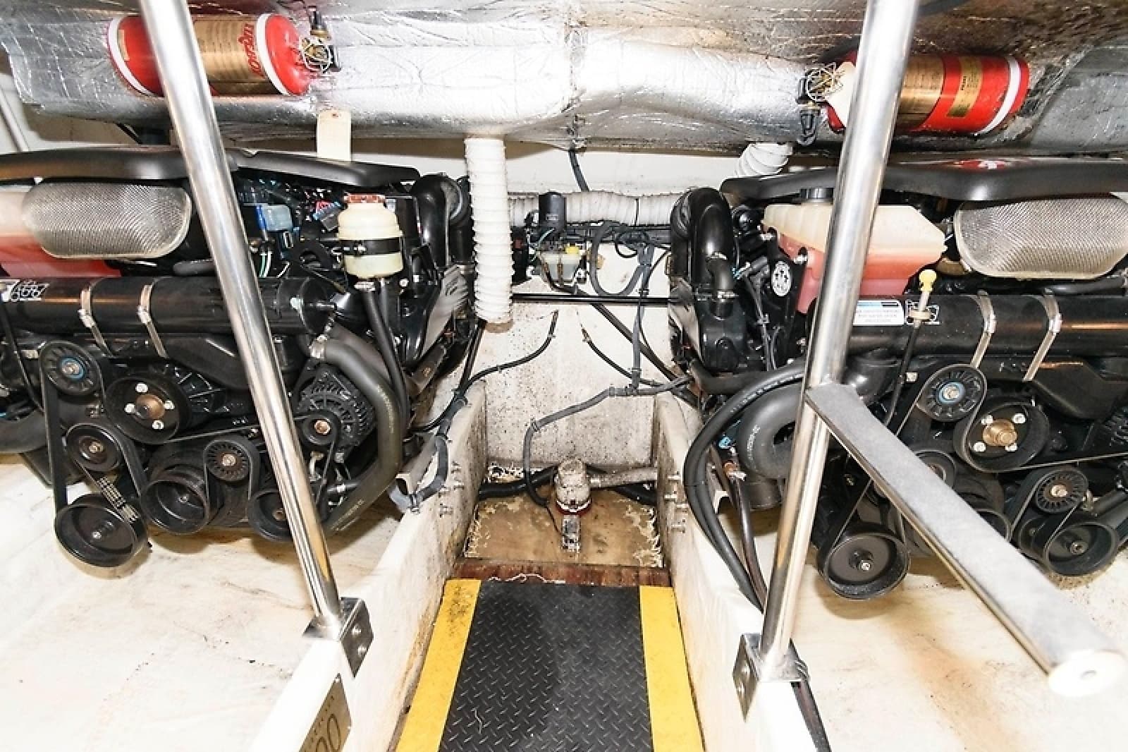 2007 Rinker 420 Express Cruiser - Photo 69