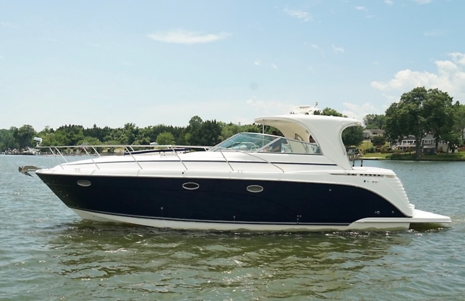 2007 Rinker 420 Express Cruiser - Photo 1