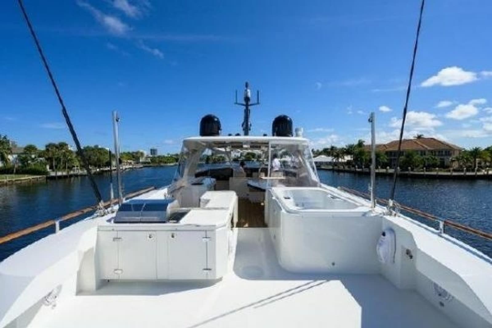 2012 Lazzara Yachts LSX 95 Flybridge - Photo 7