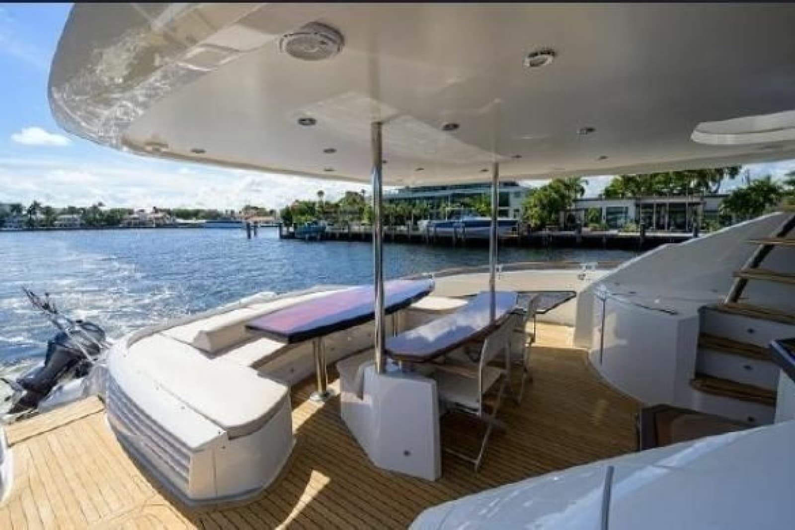 2012 Lazzara Yachts LSX 95 Flybridge - Photo 61