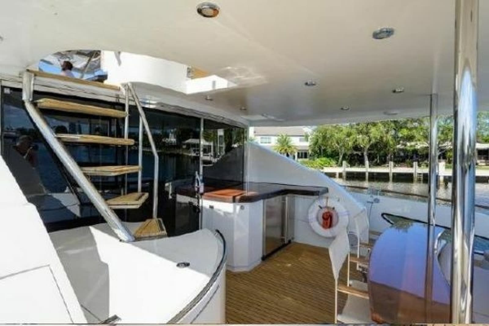 2012 Lazzara Yachts LSX 95 Flybridge - Photo 69