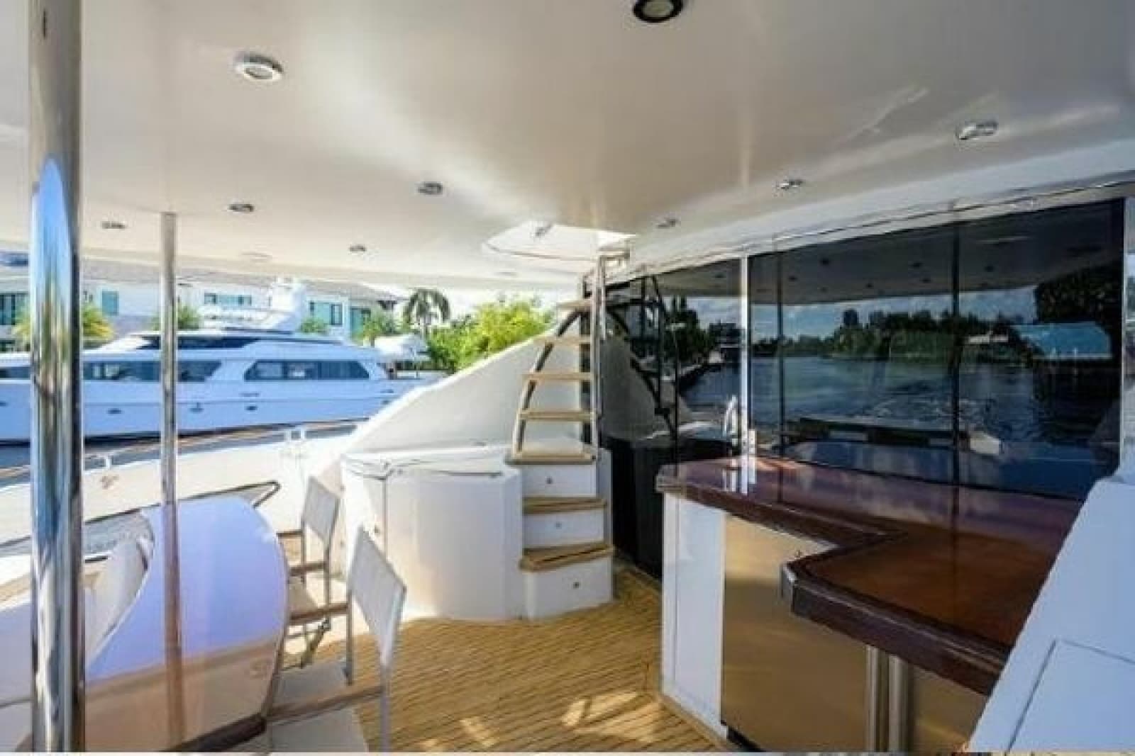 2012 Lazzara Yachts LSX 95 Flybridge - Photo 68
