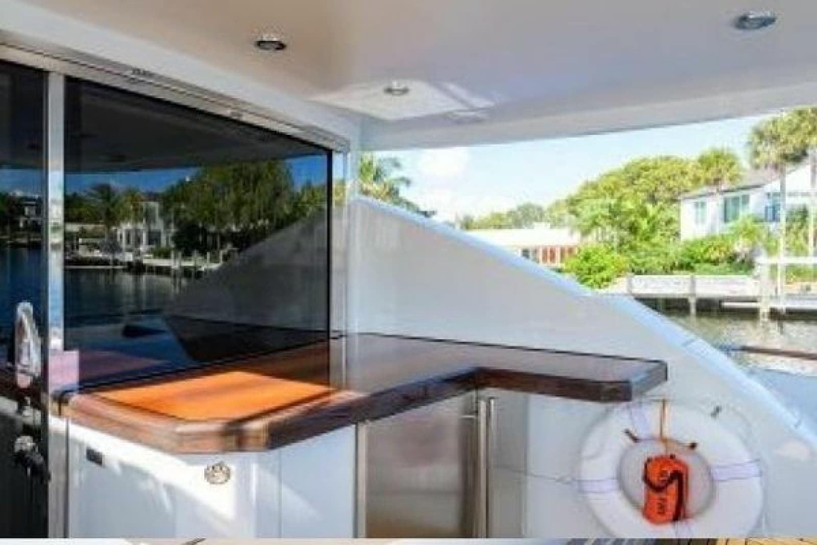 2012 Lazzara Yachts LSX 95 Flybridge - Photo 65