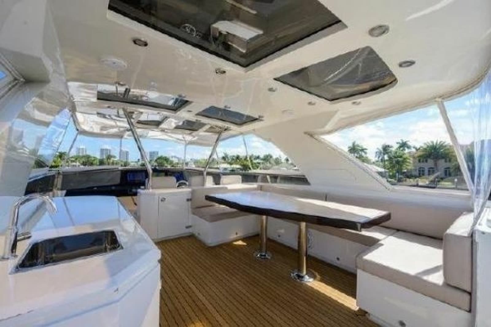 2012 Lazzara Yachts LSX 95 Flybridge - Photo 11