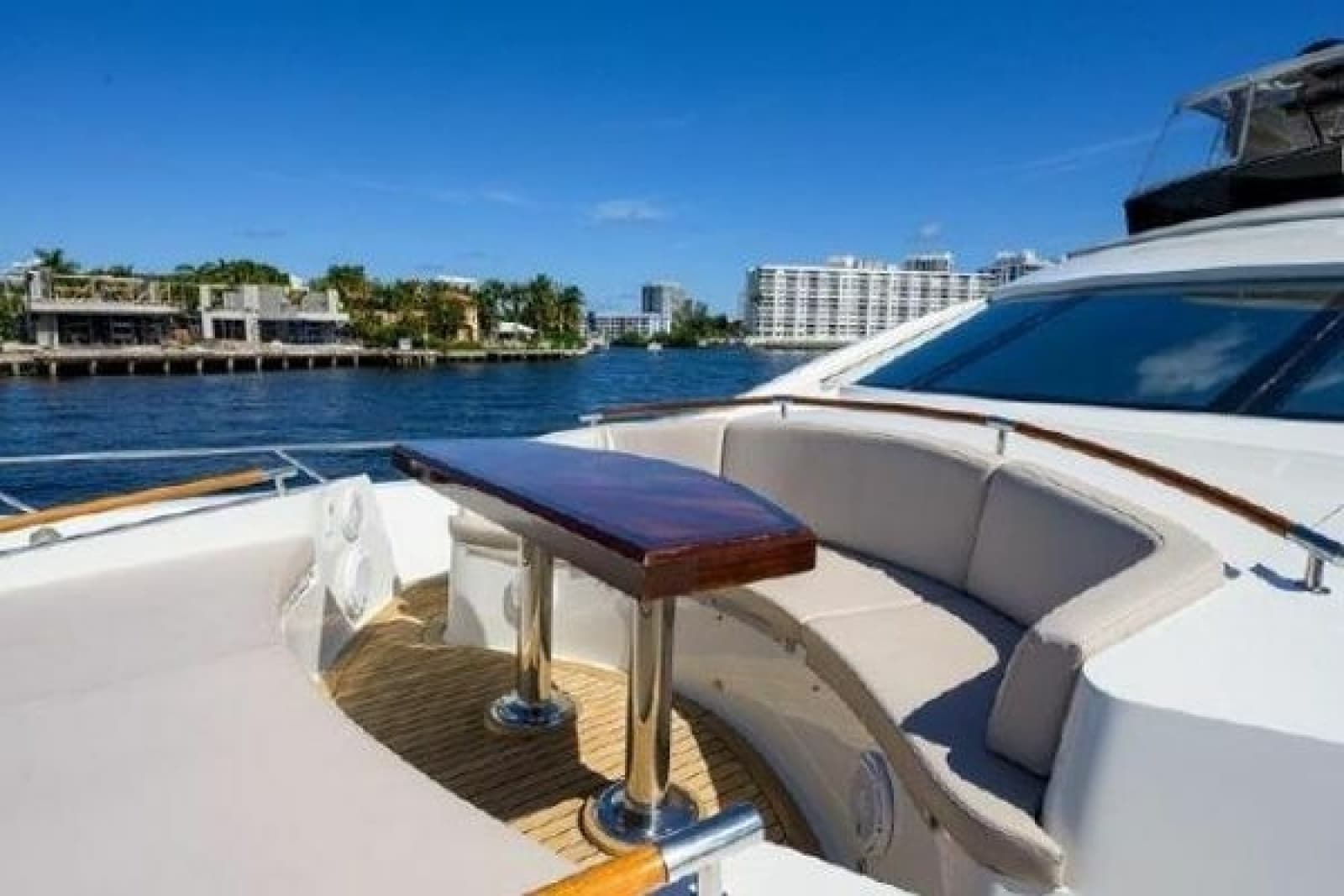 2012 Lazzara Yachts LSX 95 Flybridge - Photo 4