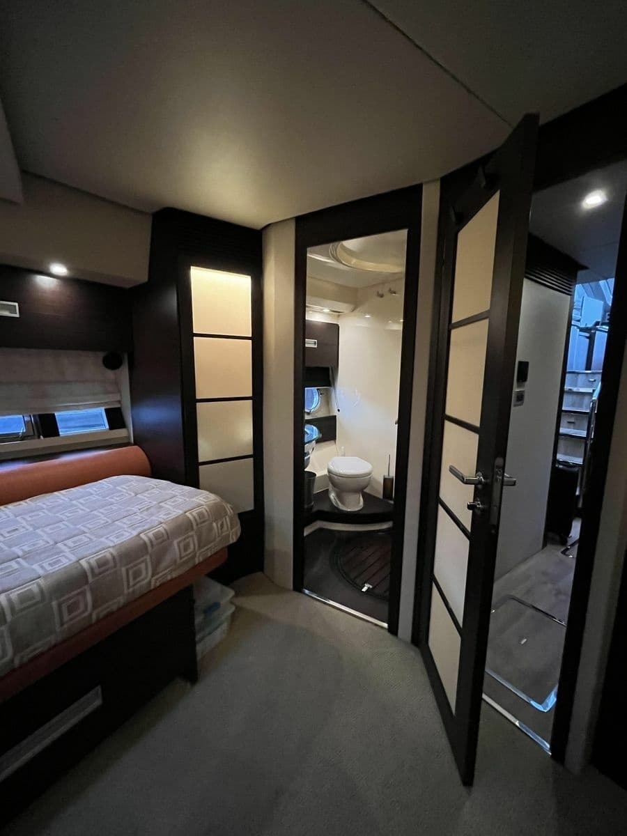 2008 Azimut 62S - Photo 30