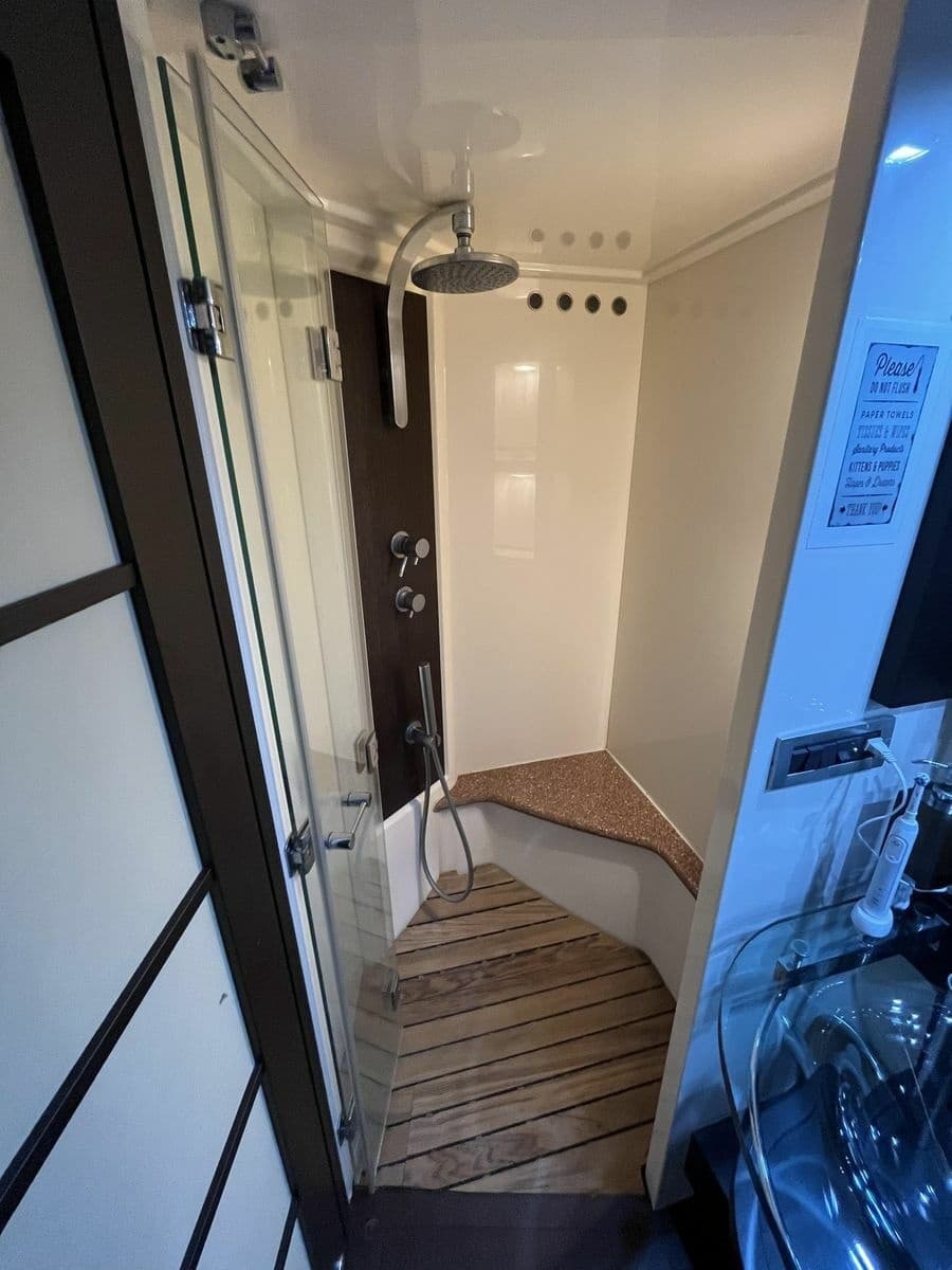 2008 Azimut 62S - Photo 27
