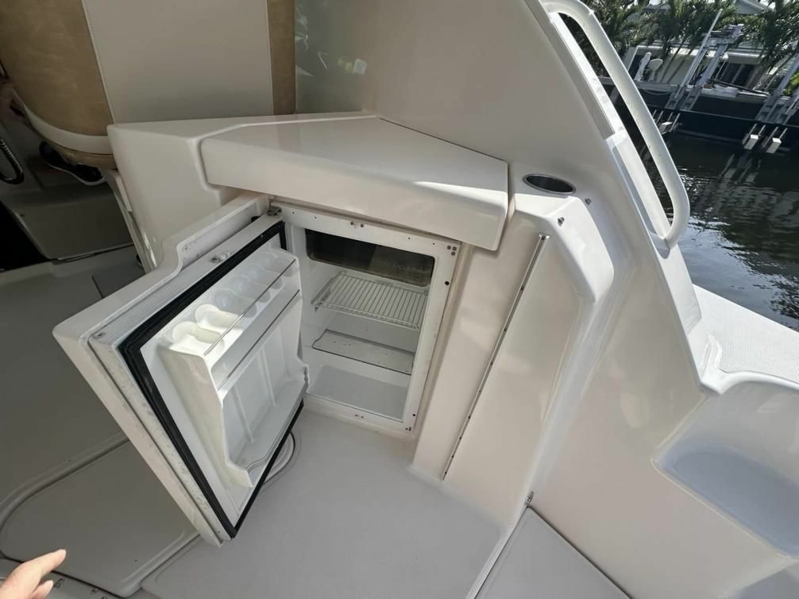 2008 Tiara Yachts 3500 Sovran - Photo 11