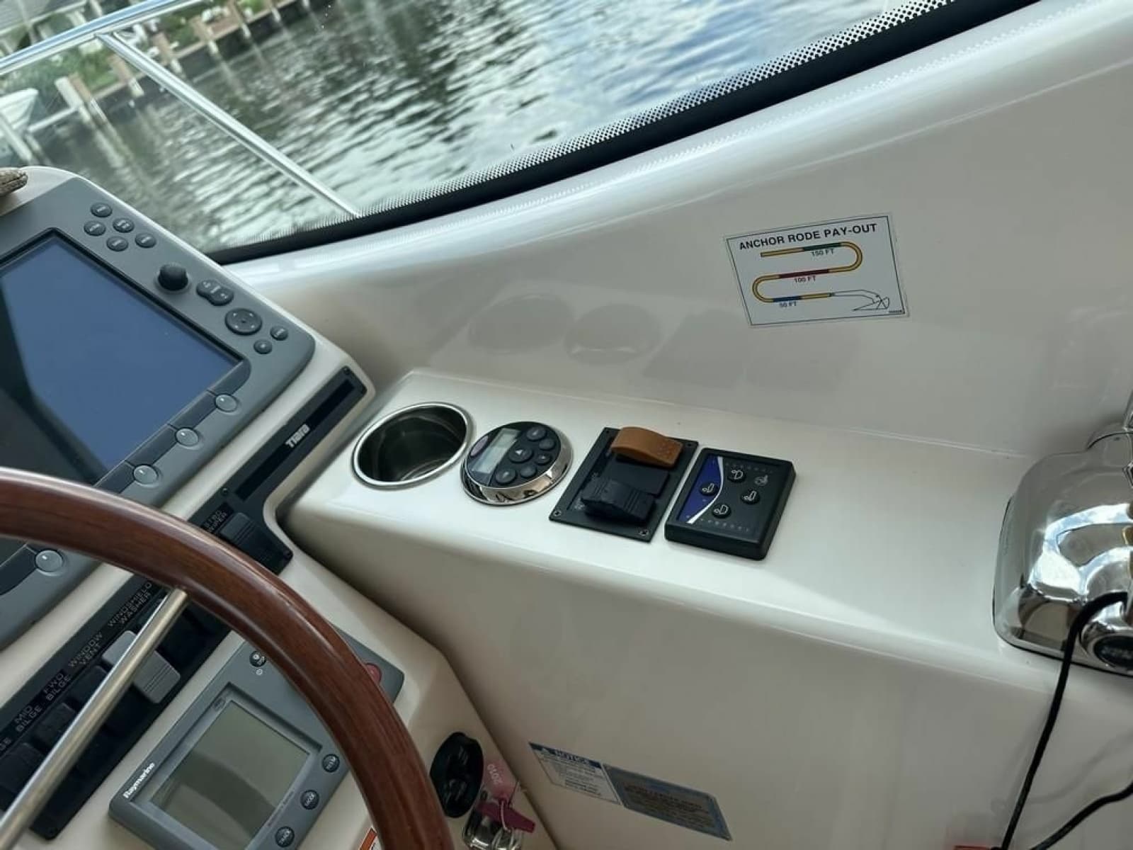 2008 Tiara Yachts 3500 Sovran - Photo 52