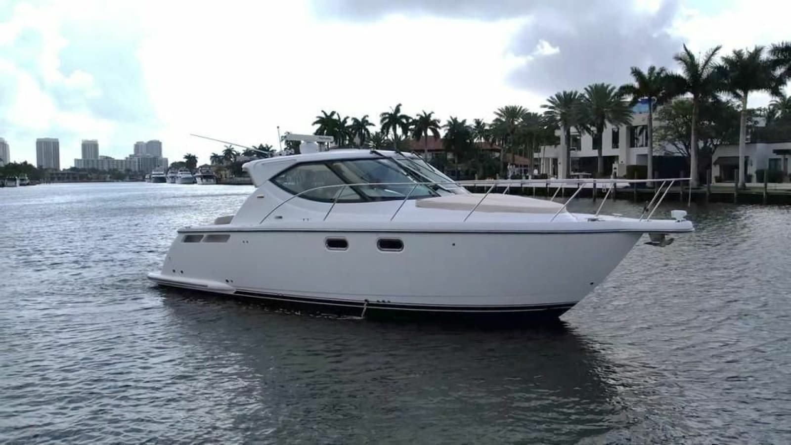 2008 Tiara Yachts 3500 Sovran - Photo 66
