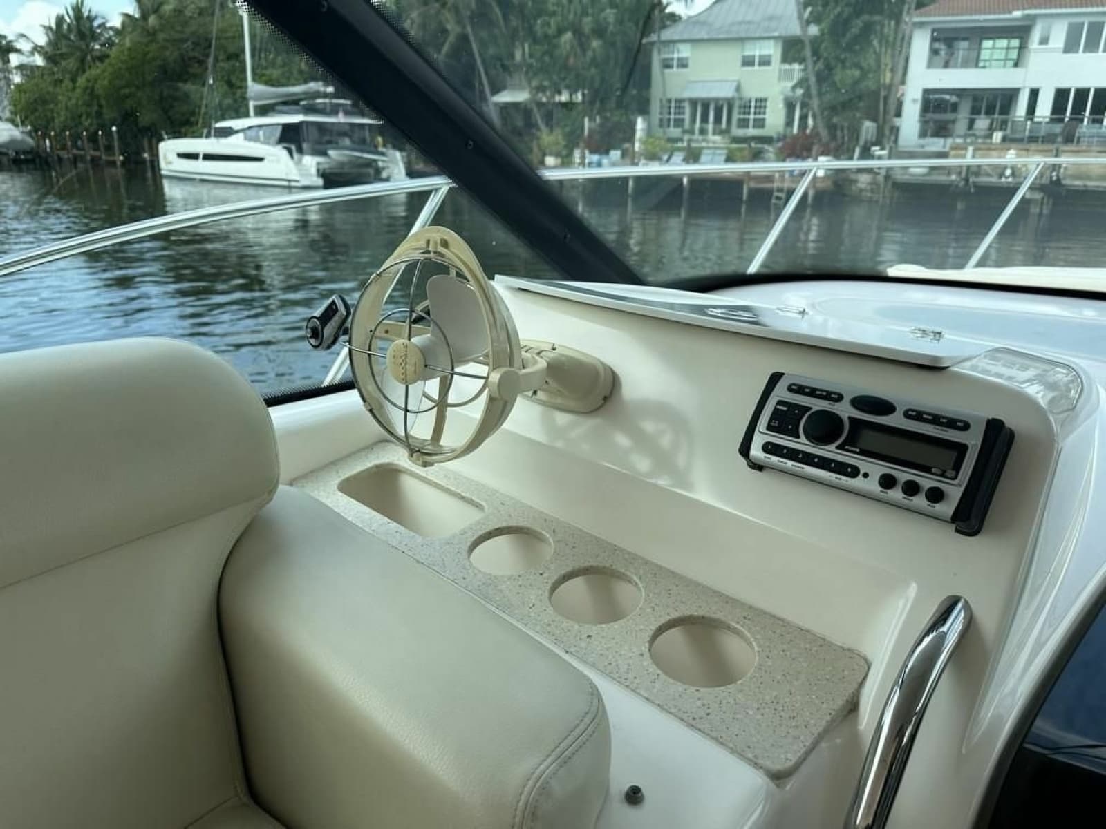 2008 Tiara Yachts 3500 Sovran - Photo 56