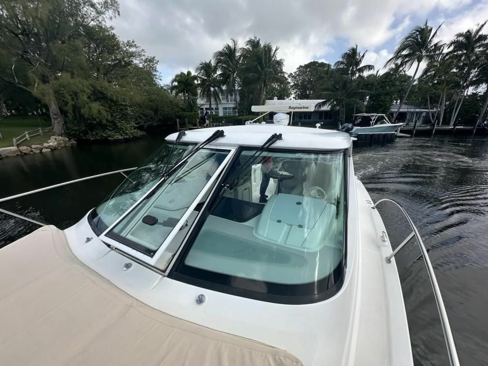 2008 Tiara Yachts 3500 Sovran - Photo 38