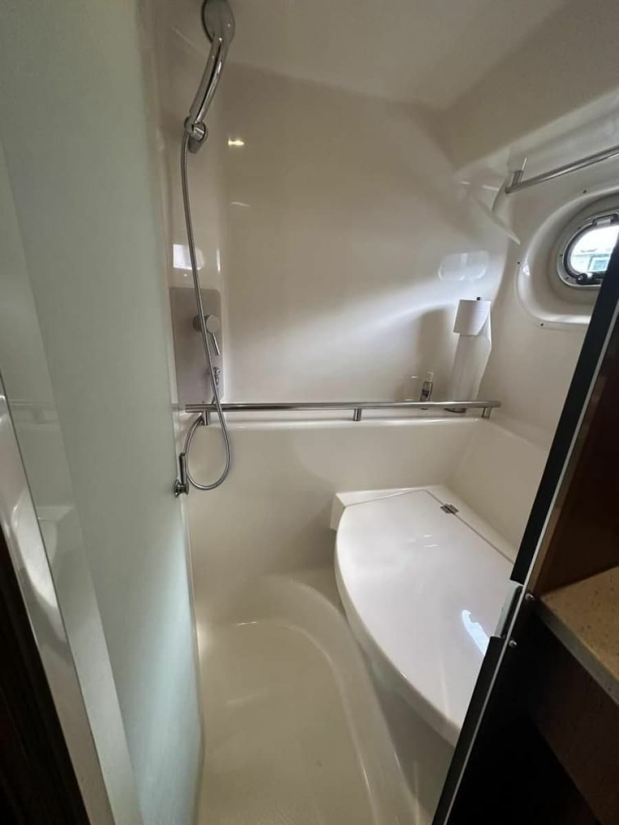 2008 Tiara Yachts 3500 Sovran - Photo 18