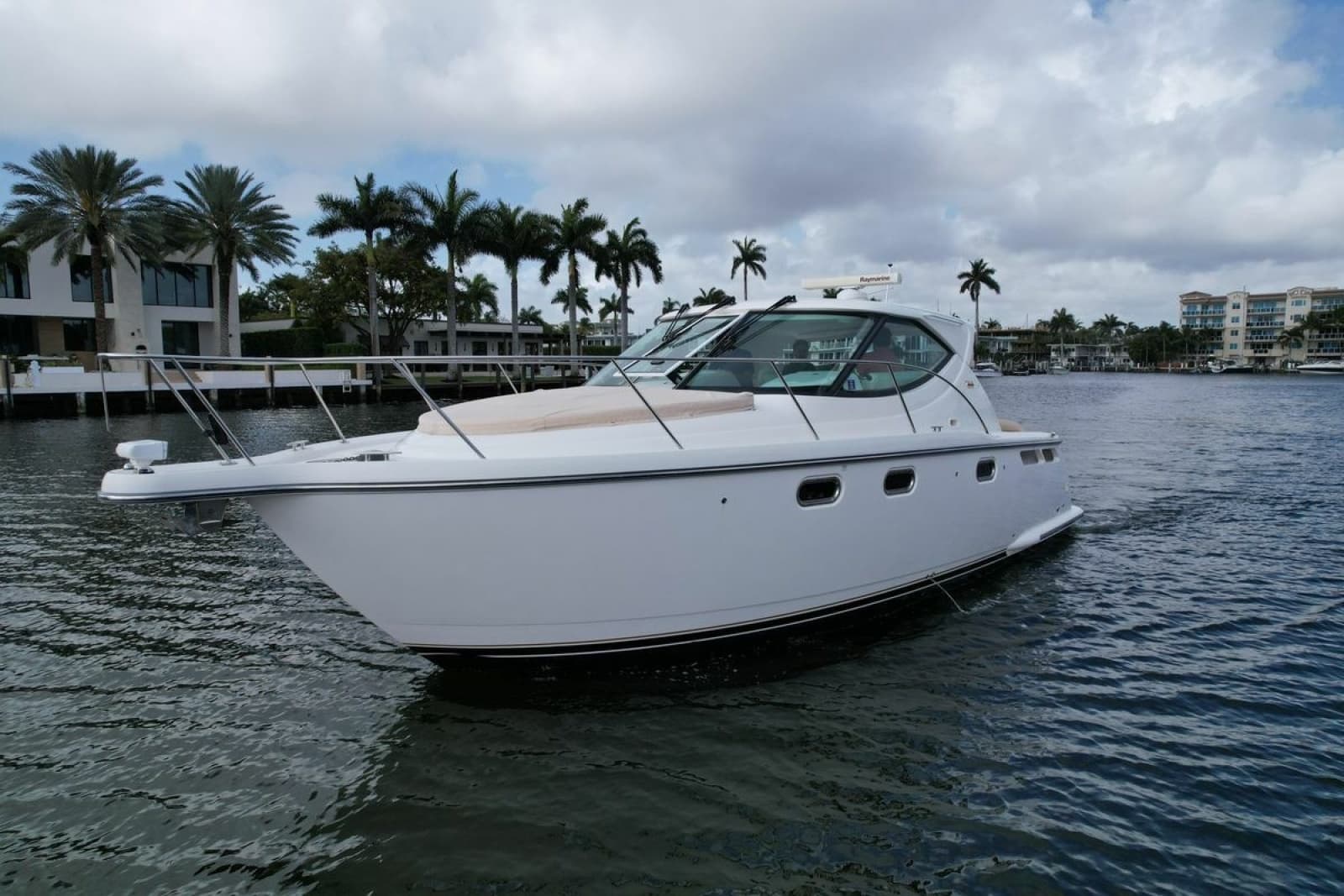 2008 Tiara Yachts 3500 Sovran - Photo 3