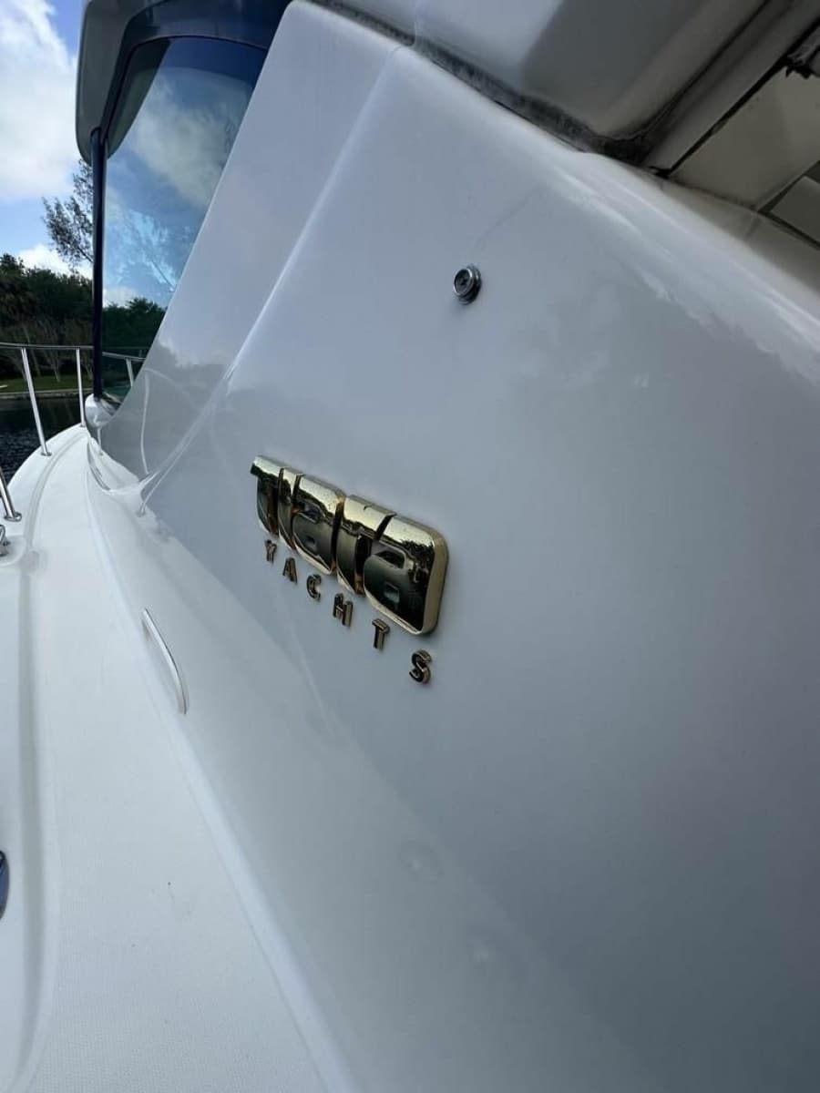 2008 Tiara Yachts 3500 Sovran - Photo 32