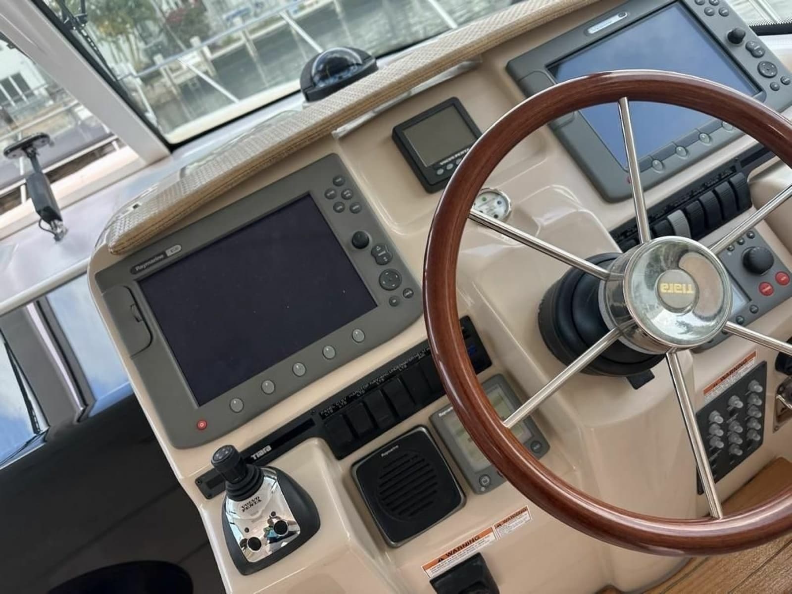 2008 Tiara Yachts 3500 Sovran - Photo 54
