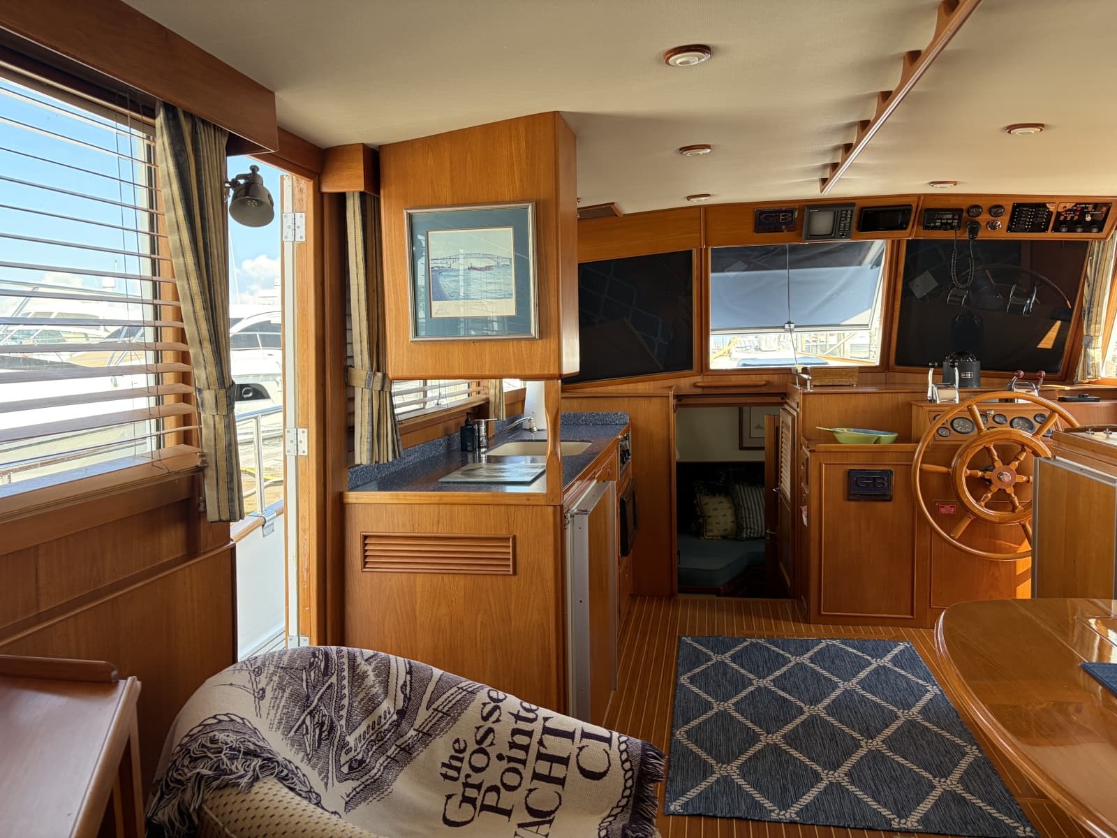 2001 Grand Banks  - Photo 18