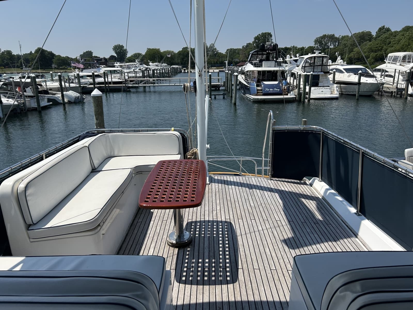 2001 Grand Banks  - Photo 30
