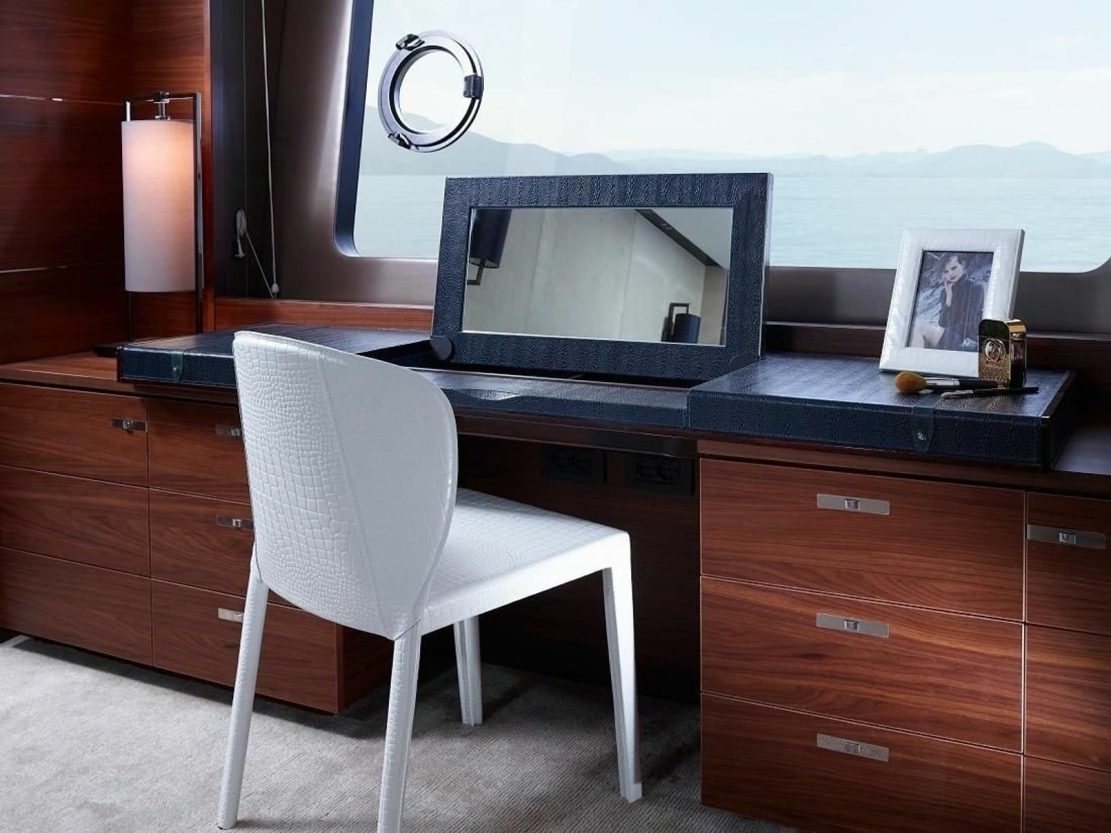 2015 Princess 88 Flybridge Motor Yacht - Photo 18