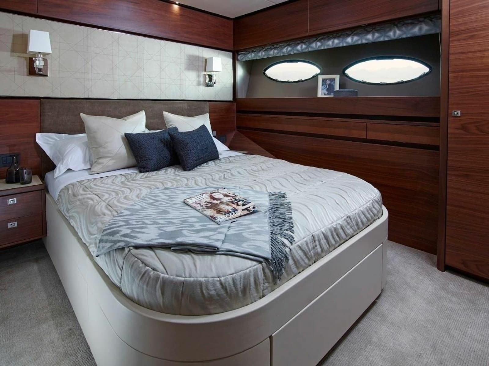 2015 Princess 88 Flybridge Motor Yacht - Photo 22