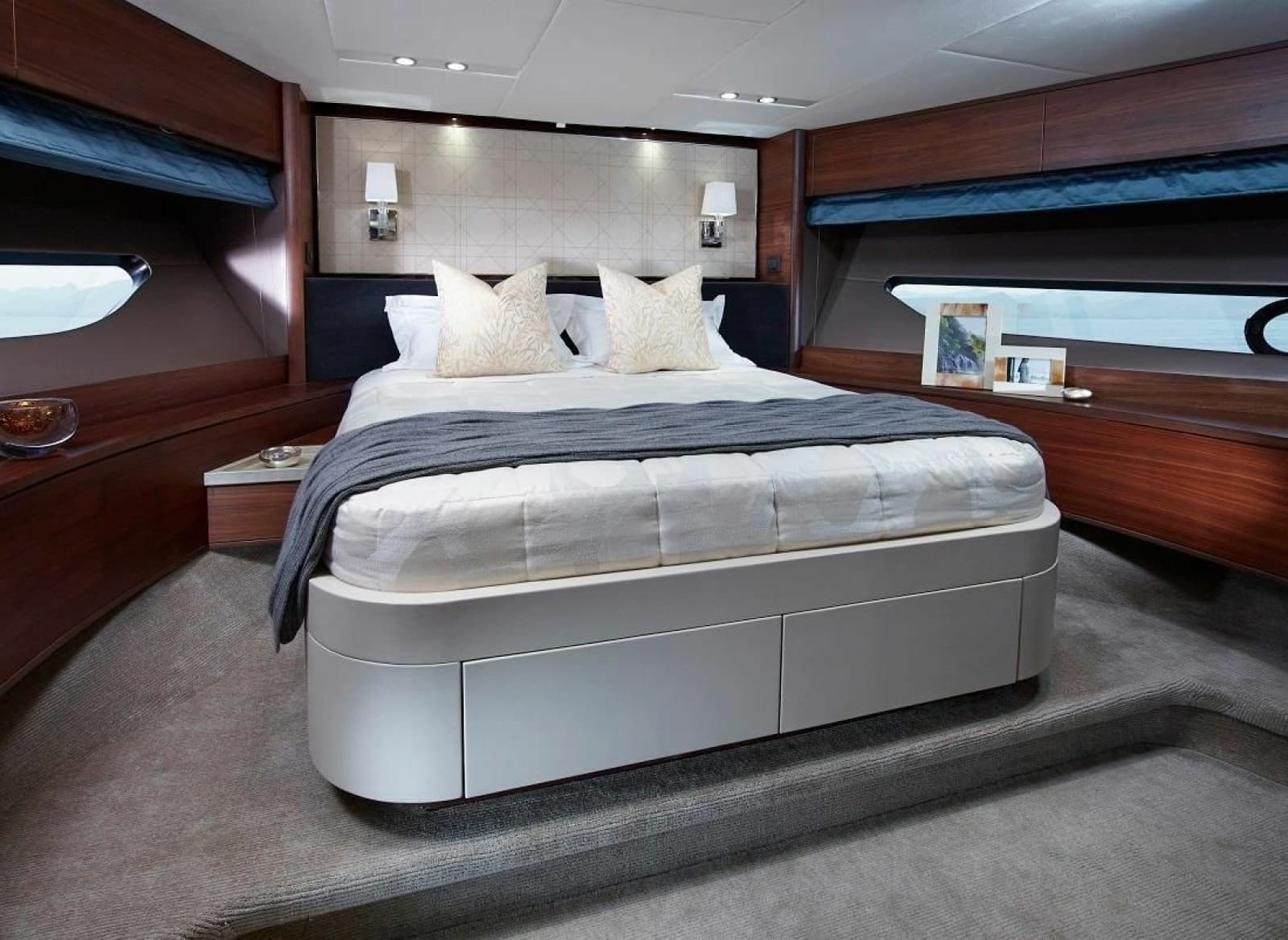 2015 Princess 88 Flybridge Motor Yacht - Photo 20
