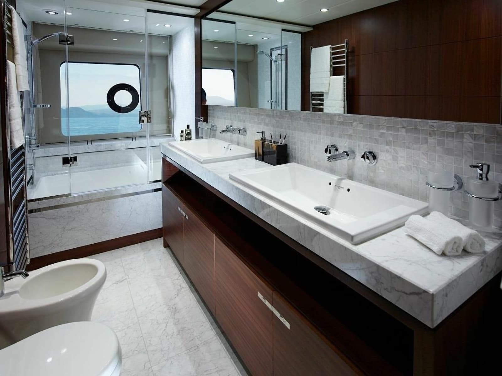 2015 Princess 88 Flybridge Motor Yacht - Photo 19
