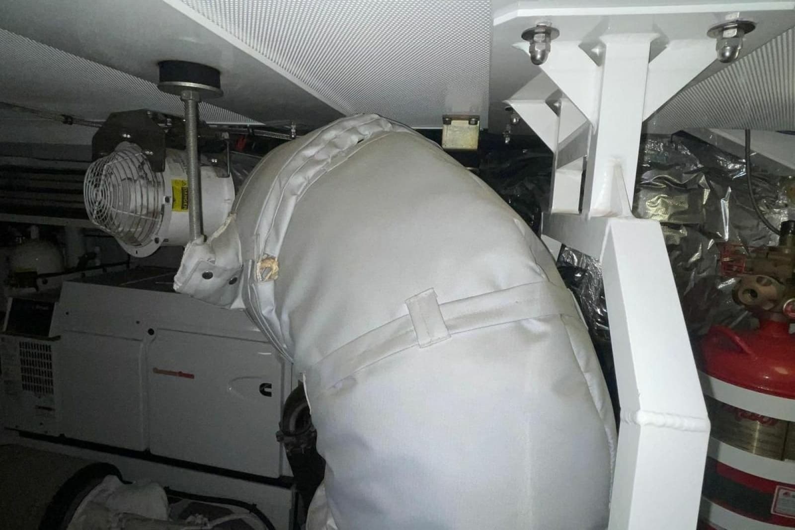 2015 Princess 88 Flybridge Motor Yacht - Photo 52