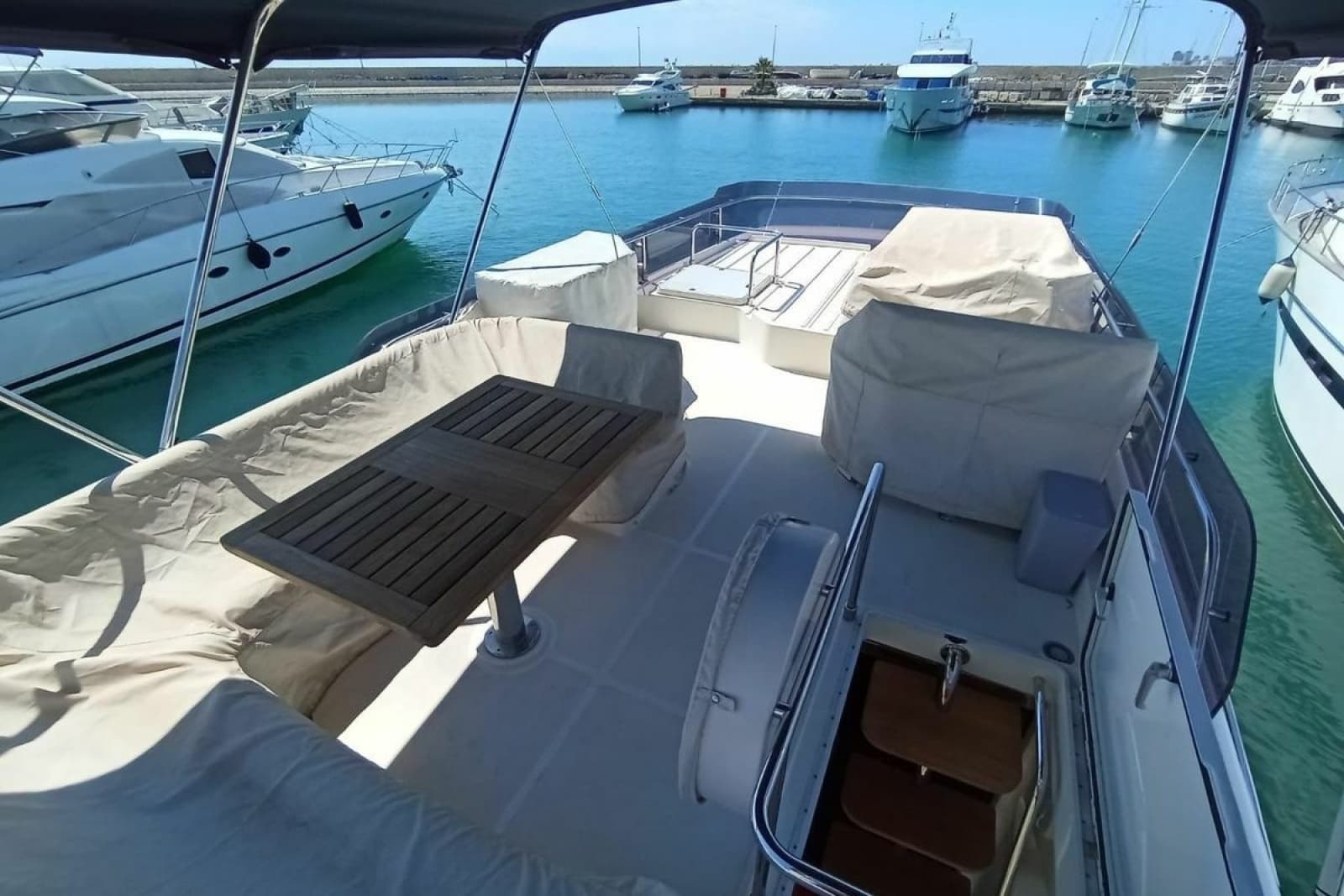2010 Ferretti Yachts 560 - Photo 8