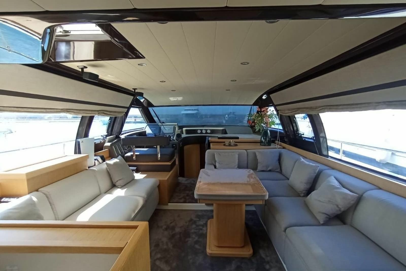 2010 Ferretti Yachts 560 - Photo 14