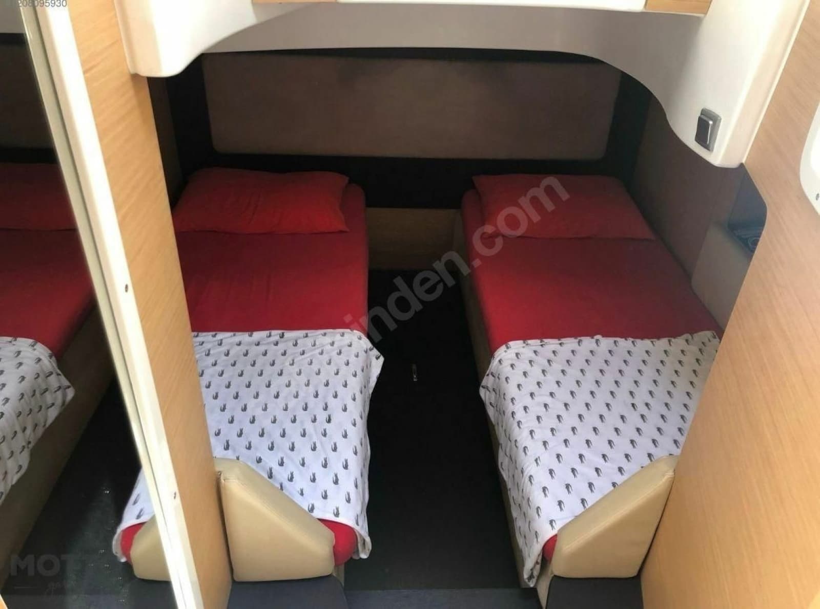2008 Beneteau Monte Carlo 37 - Photo 10