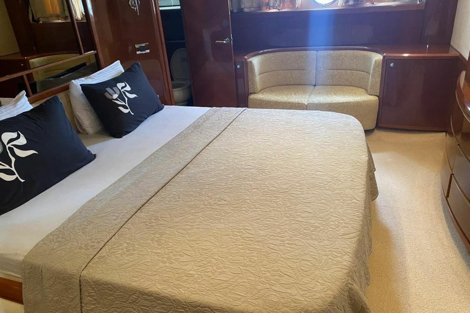 2008 Princess 75 Motor Yacht - Photo 36