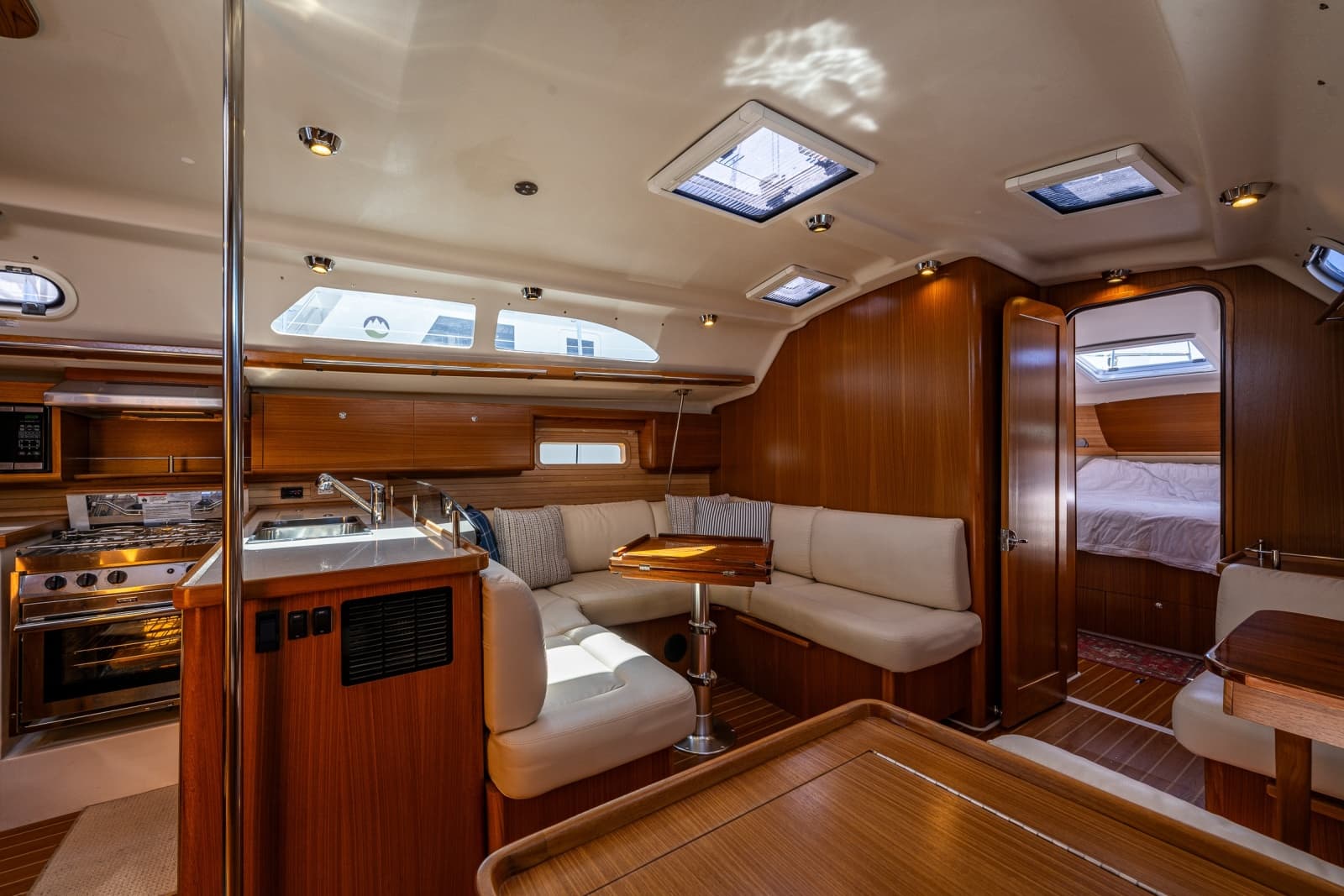 2024 Catalina 445 - Photo 12