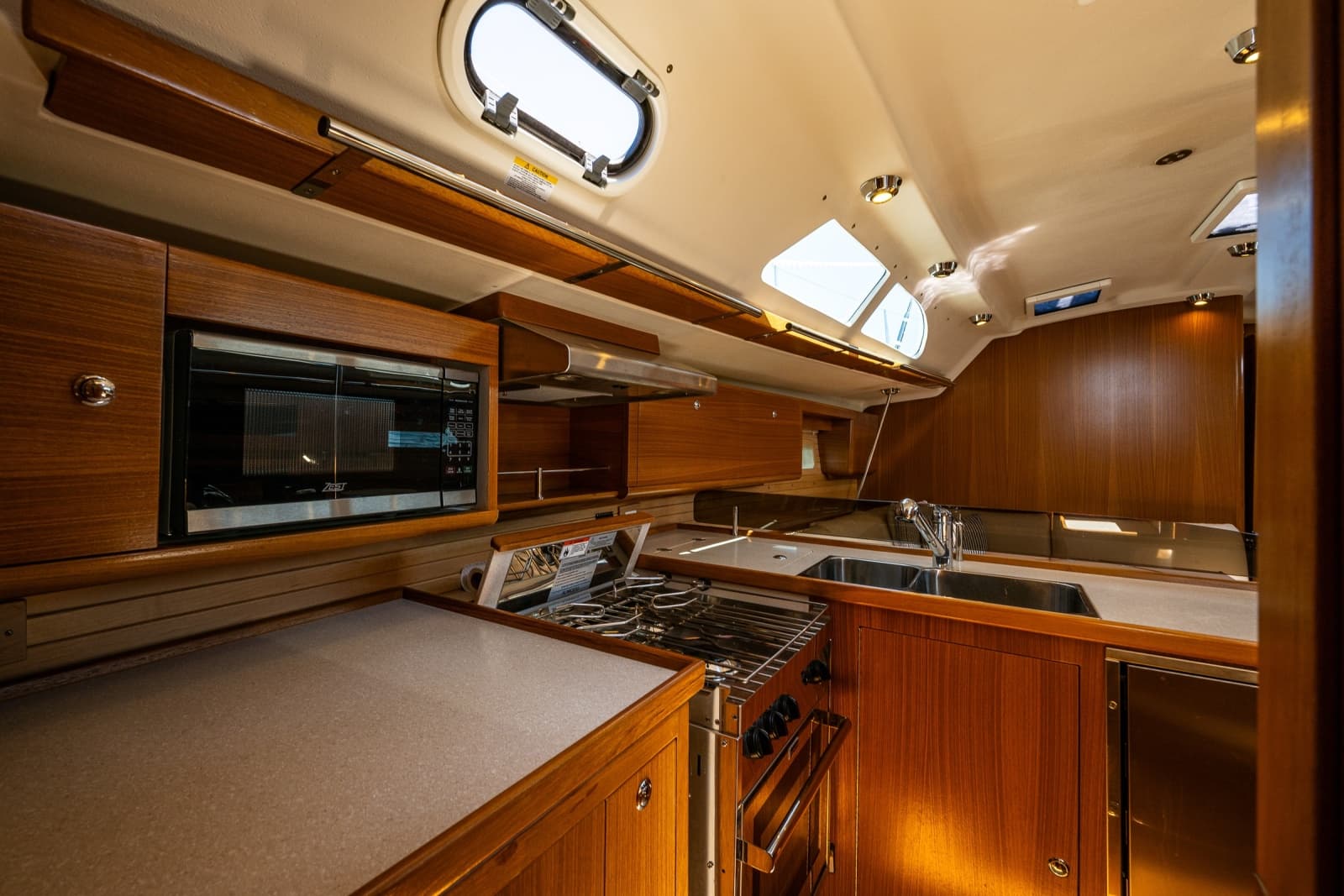2024 Catalina 445 - Photo 13