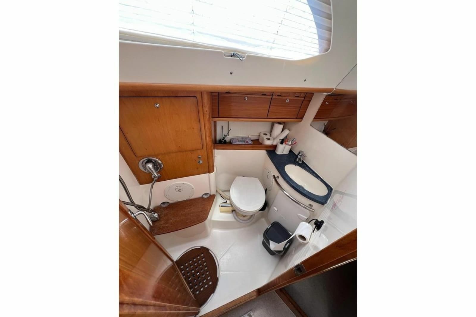 2007 Bavaria Vision 44 - Photo 16