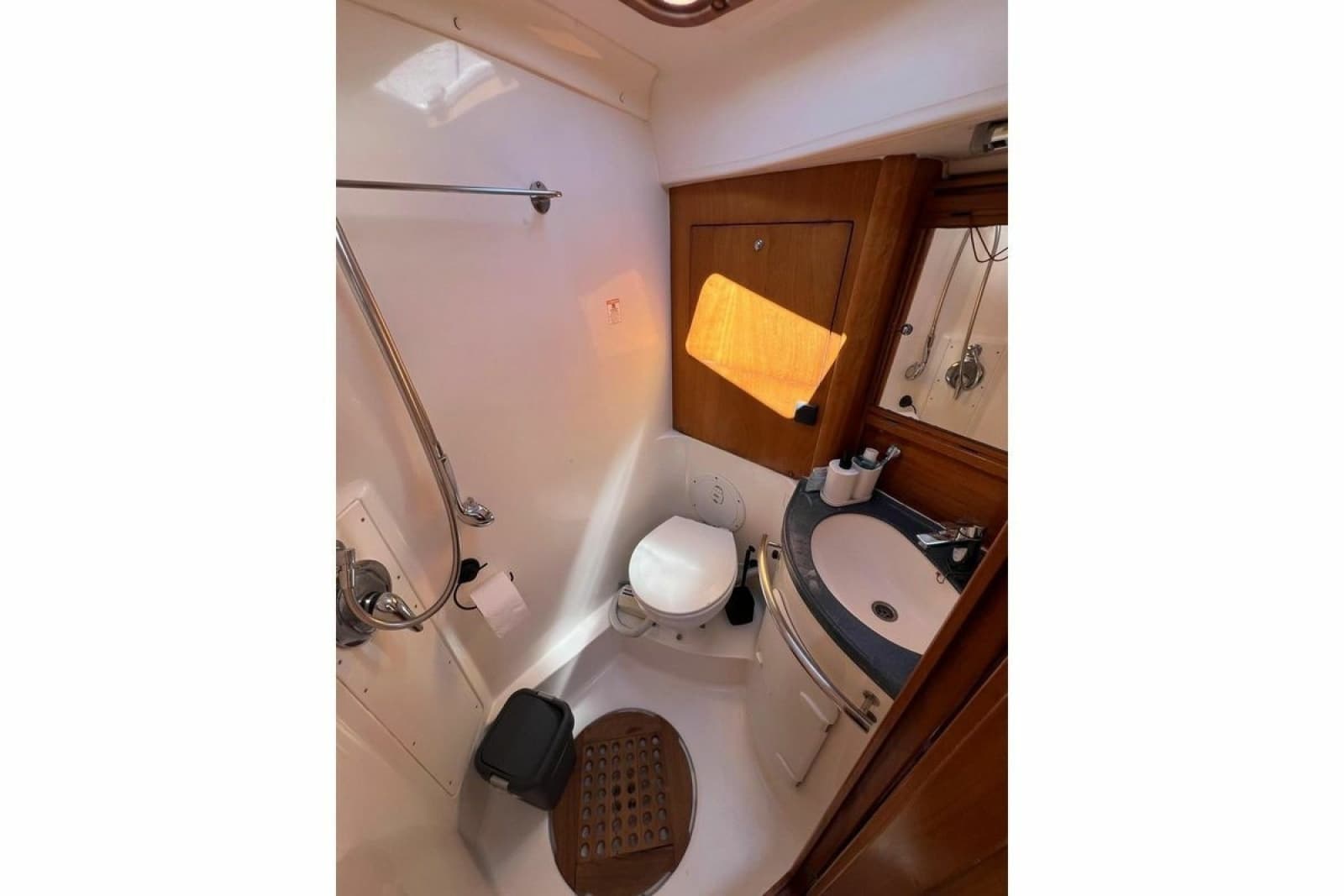 2007 Bavaria Vision 44 - Photo 18