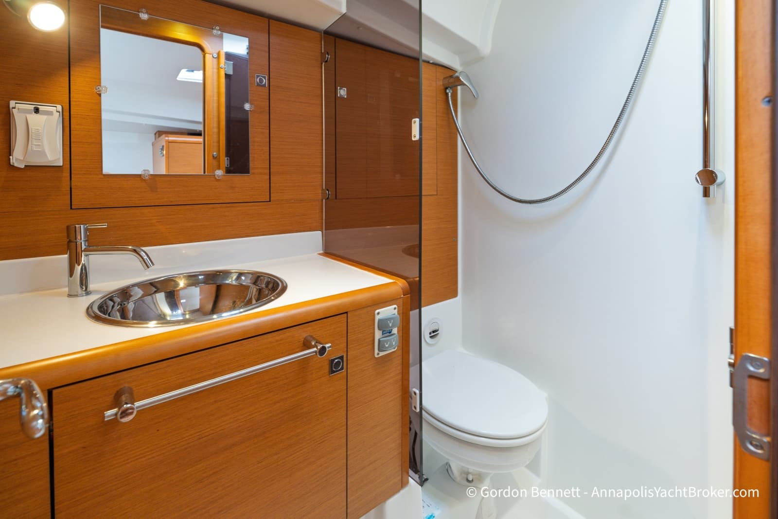 2015 Jeanneau Sun Odyssey 439 - Photo 48
