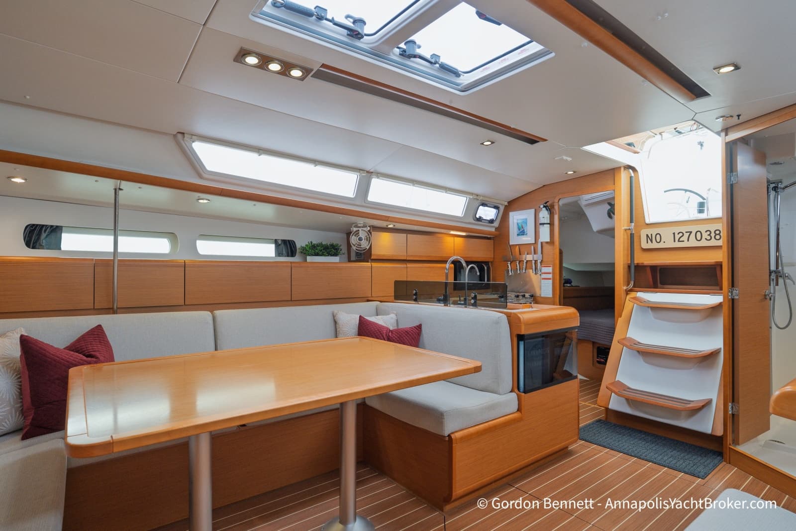 2015 Jeanneau Sun Odyssey 439 - Photo 42