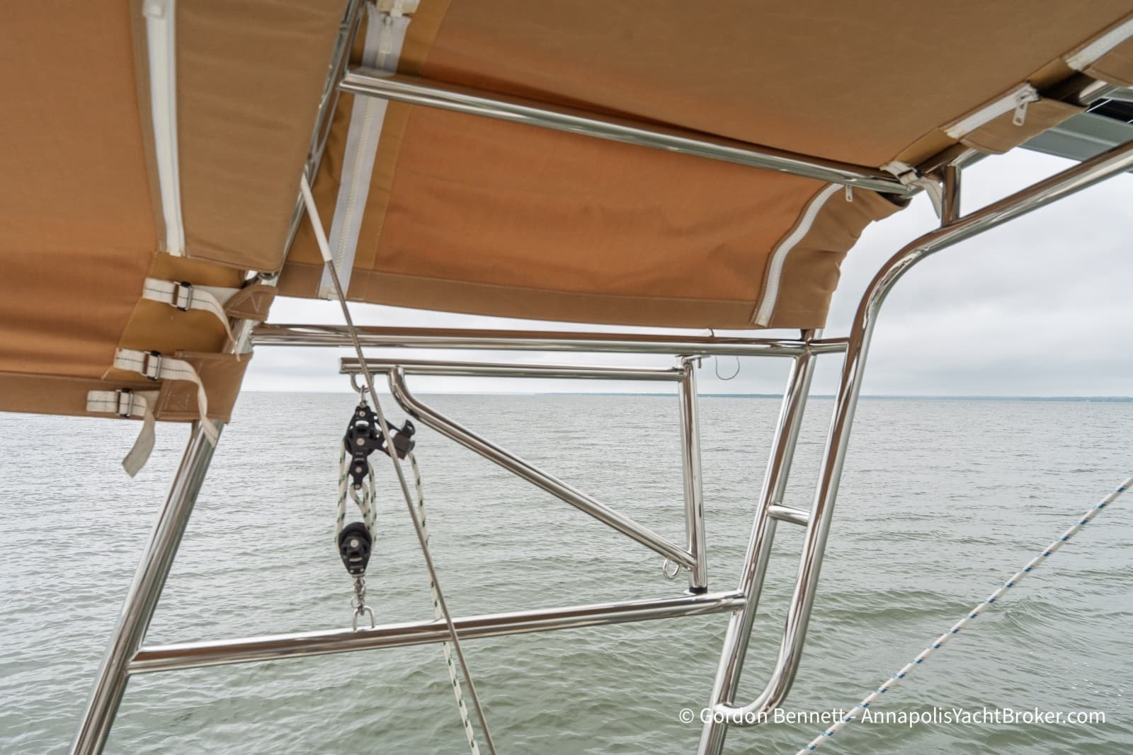 2015 Jeanneau Sun Odyssey 439 - Photo 31