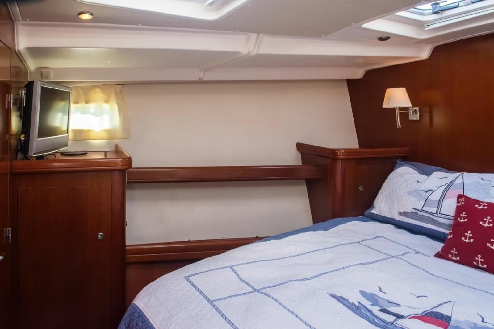 2007 Beneteau Oceanis 523 - Photo 6