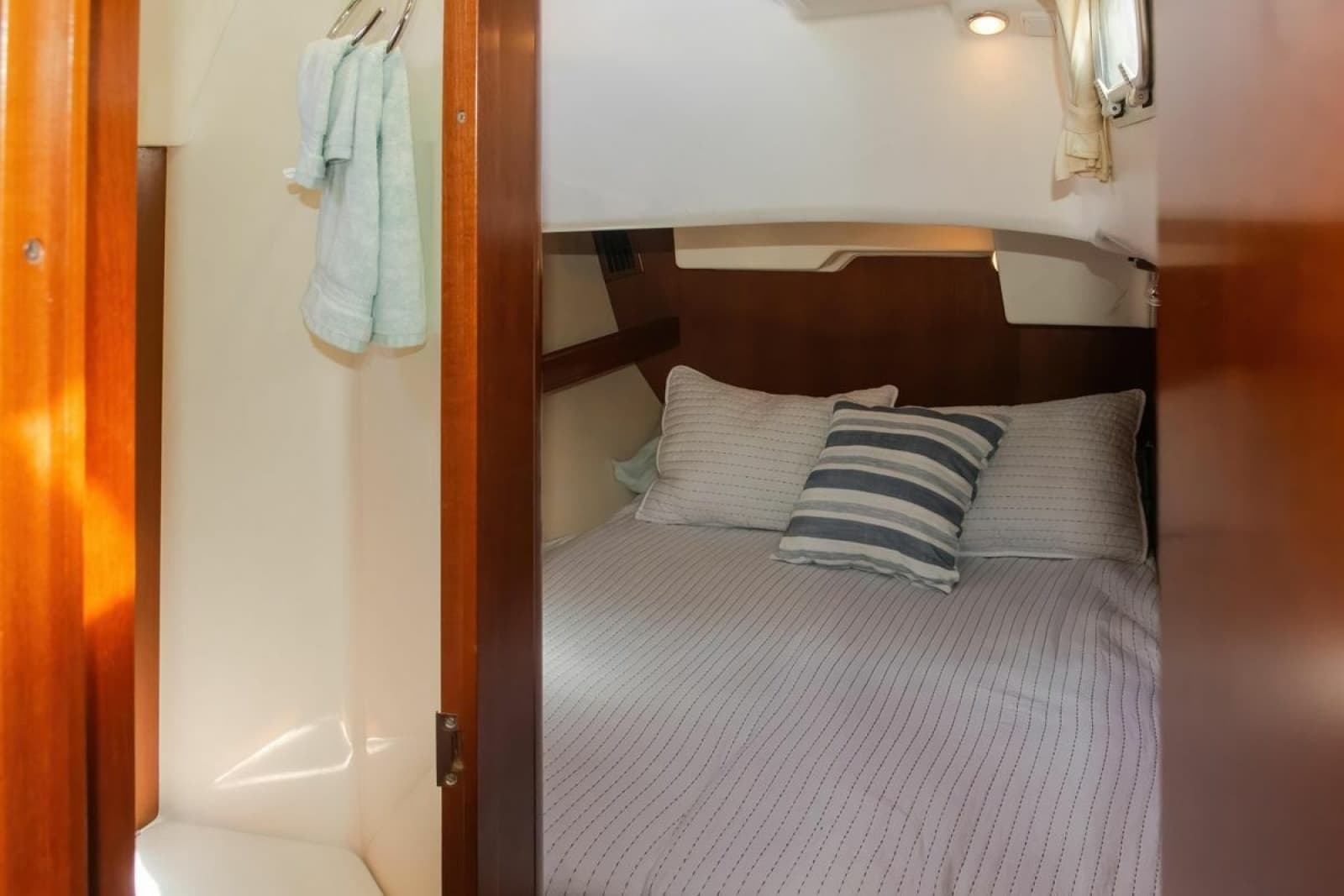 2007 Beneteau Oceanis 523 - Photo 18