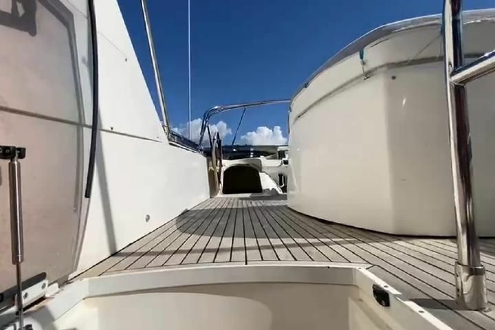 2007 Princess 21M - Photo 24